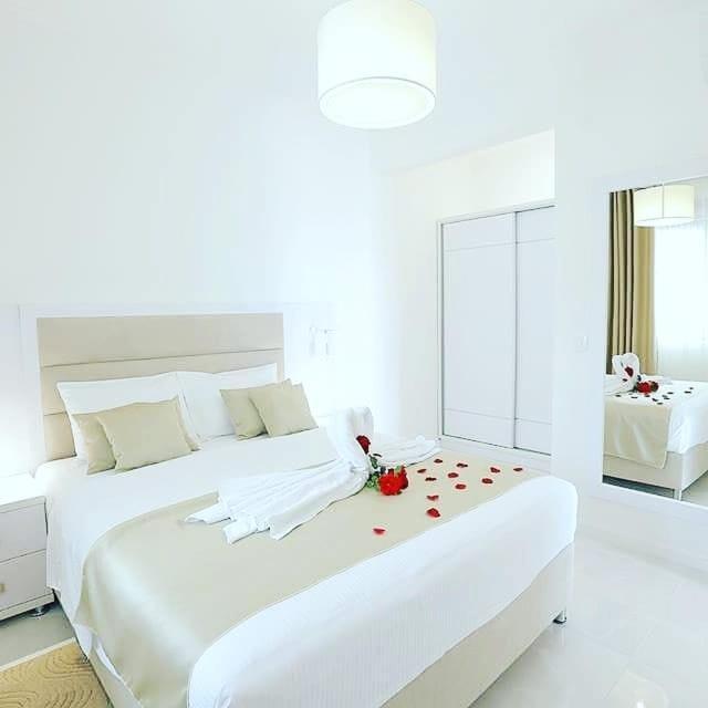 Villa Blue Panorama Budva Rum bild